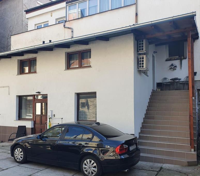 Apartments Dijana Zagreb Bagian luar foto